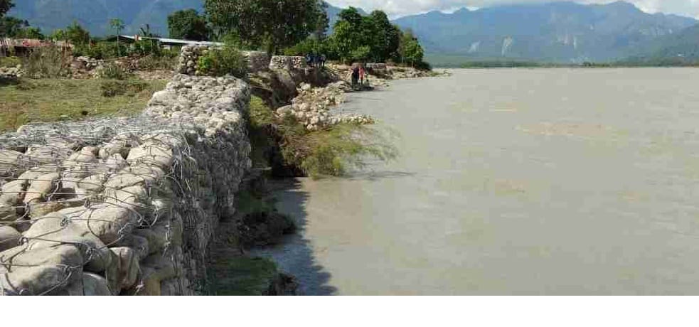 In the absence of stones, prevention work from soil erosion
