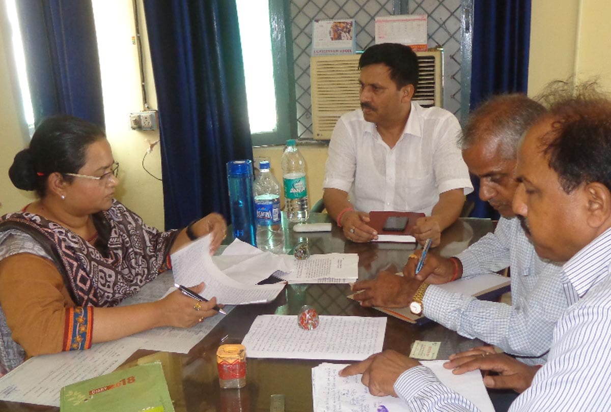 anti corruption team arrested lekhpal in kanpur dehat