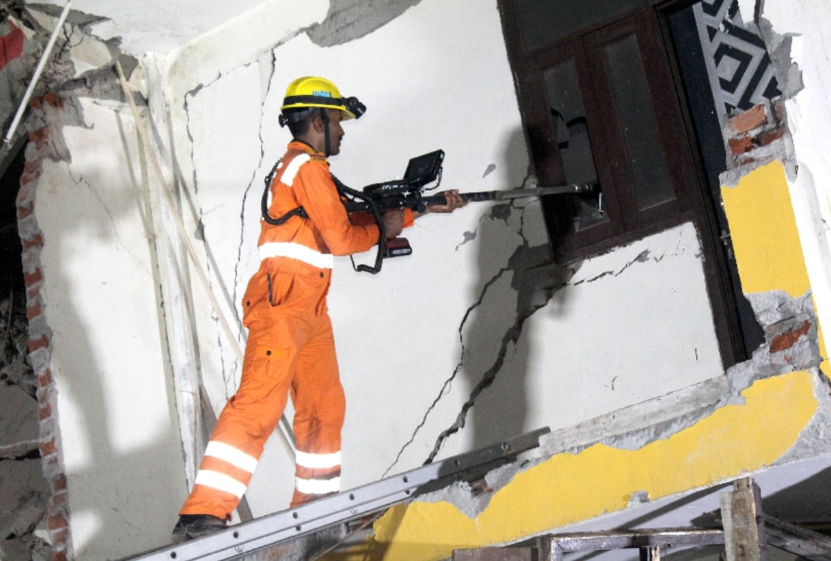 Negligence in construction of both buildings in Shahberi Building Collapse