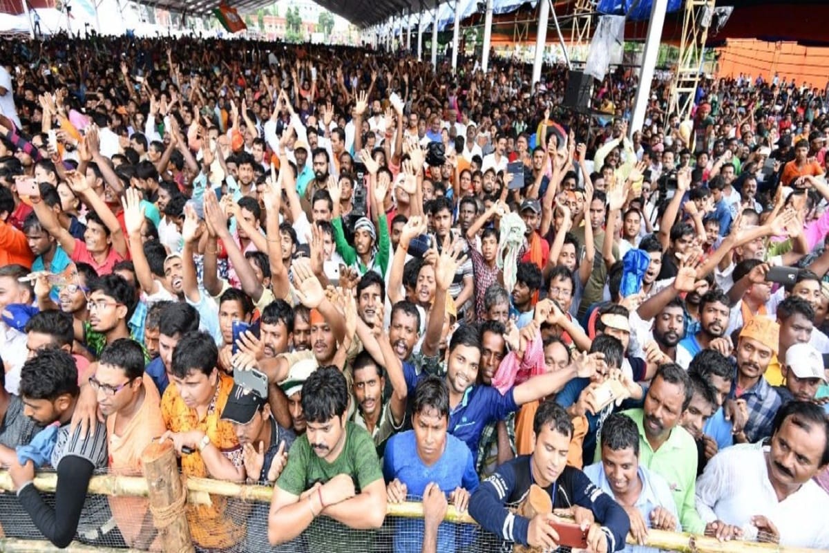 Attack on policemen, six BJP leaders arrested in Modi's rally in Medinipur