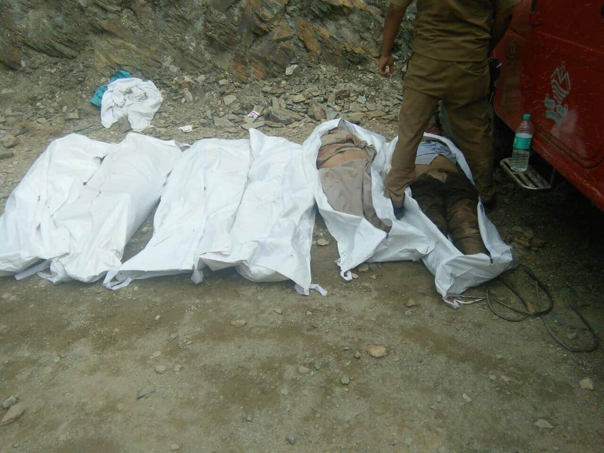 bus fell into gorge in tehri chamba
