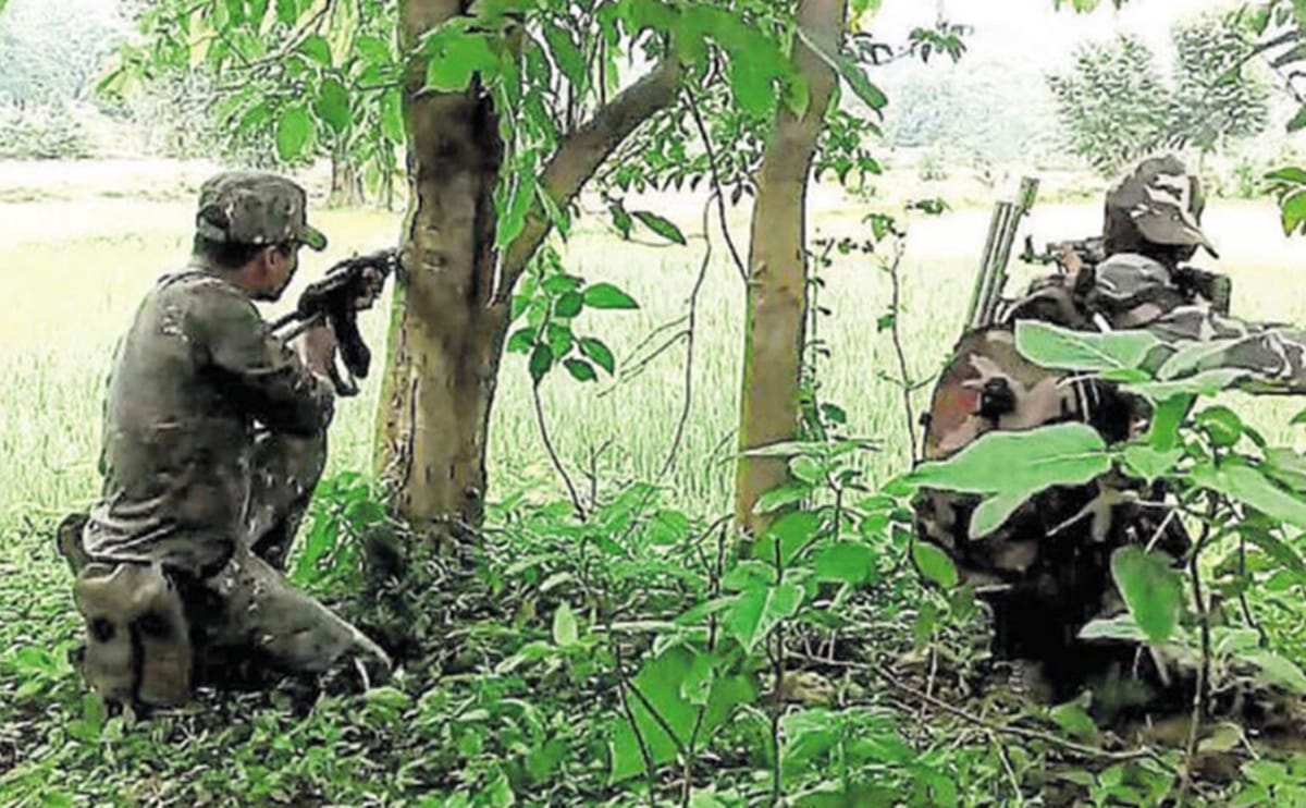 Chhattisgarh: 7 bodies of naxals including 3 females recovered during police encounter