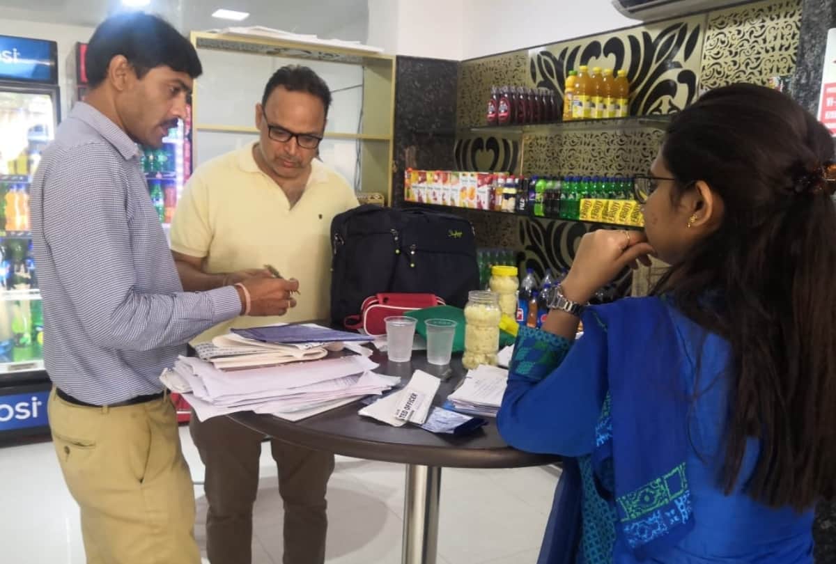 fsda raid on main supply depot of mother dairy in lucknow