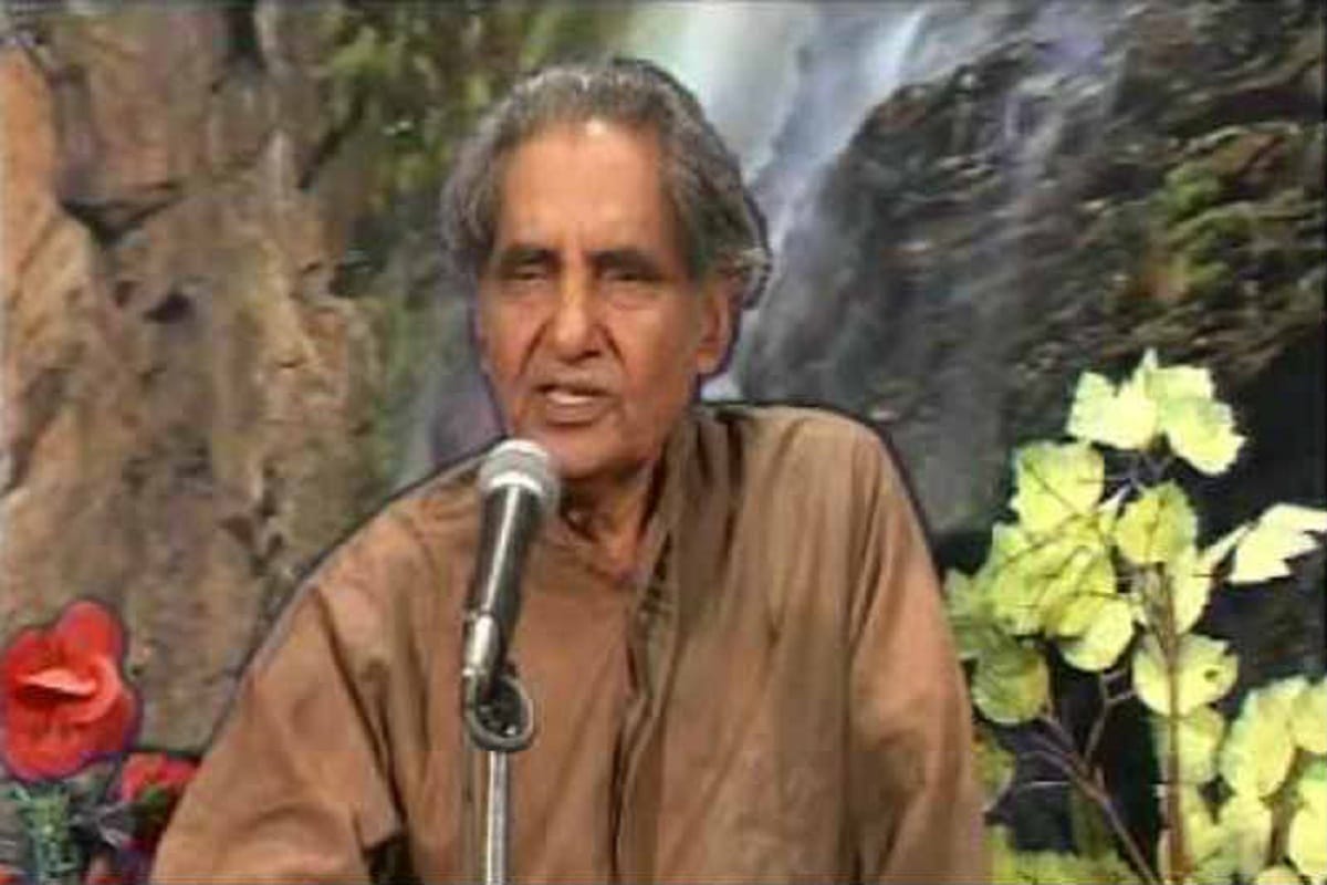 Poet Gopal Das Neeraj Heart beats for Taj Nagri