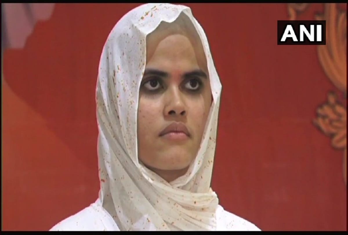 MBBS doctor Hina Kumari took diksha to become a monk in Surat Gujarat
