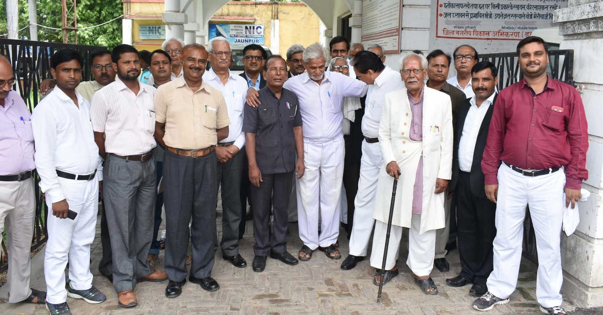 कलेक्ट्रेट अधिवक्ता समिति चुनाव को लेकर माहौल गरमाया, गुटबाजी शुरू