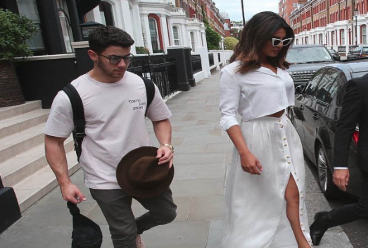 comparision between nick jonas and priyanka chopra net worth 
