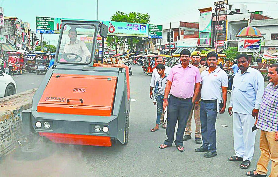 saalo se jang kha rahi machinery