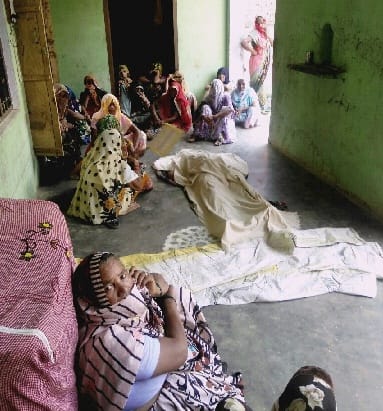 Mujahidpur murdered by hanging woman