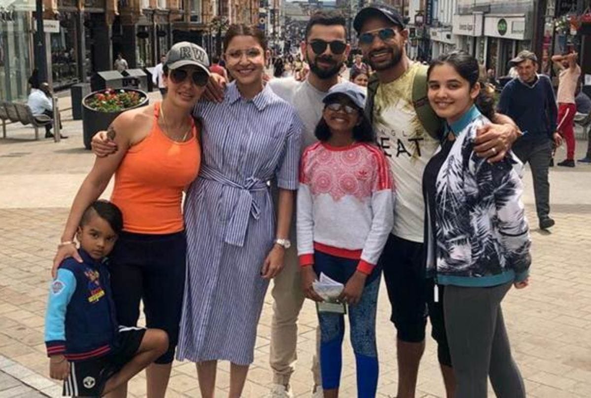 virat kohli share the new photo with anushka sharma