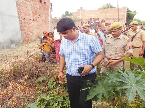 The body of the girl was thrown in the plot