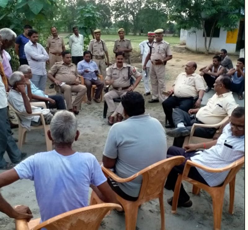 संजय की शादी के बाद निजामपुर का जायजा लेने पहुंचे अधिकारी