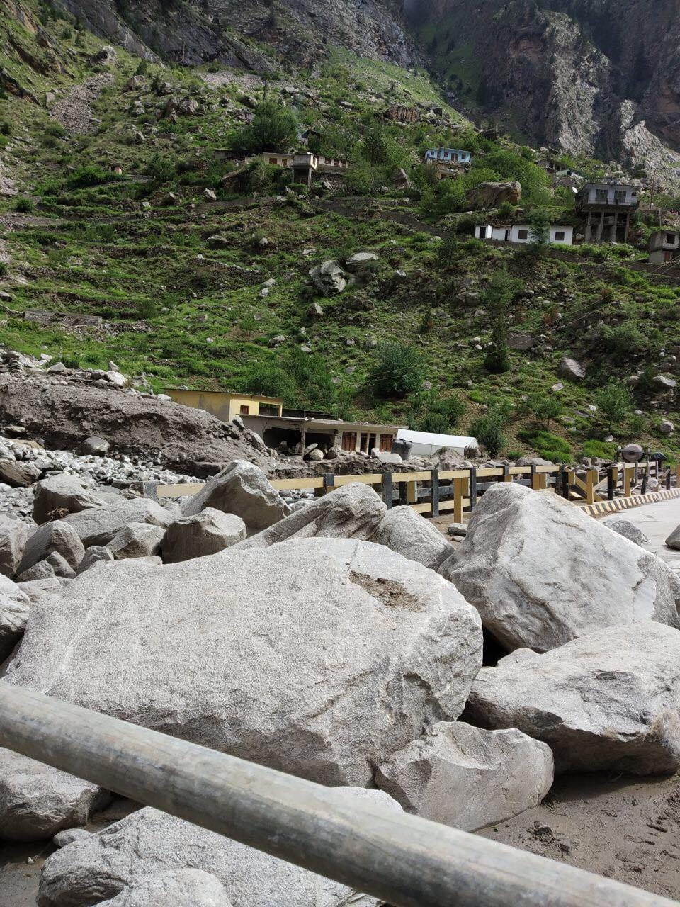 exclusive photos of cloud burst in uttarakhand china border