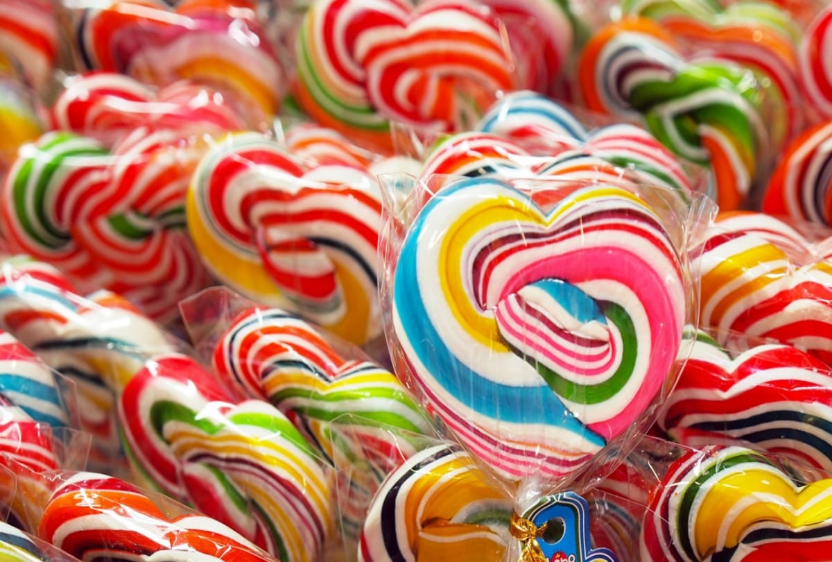 know about lollipop invention history on national lollipop day 