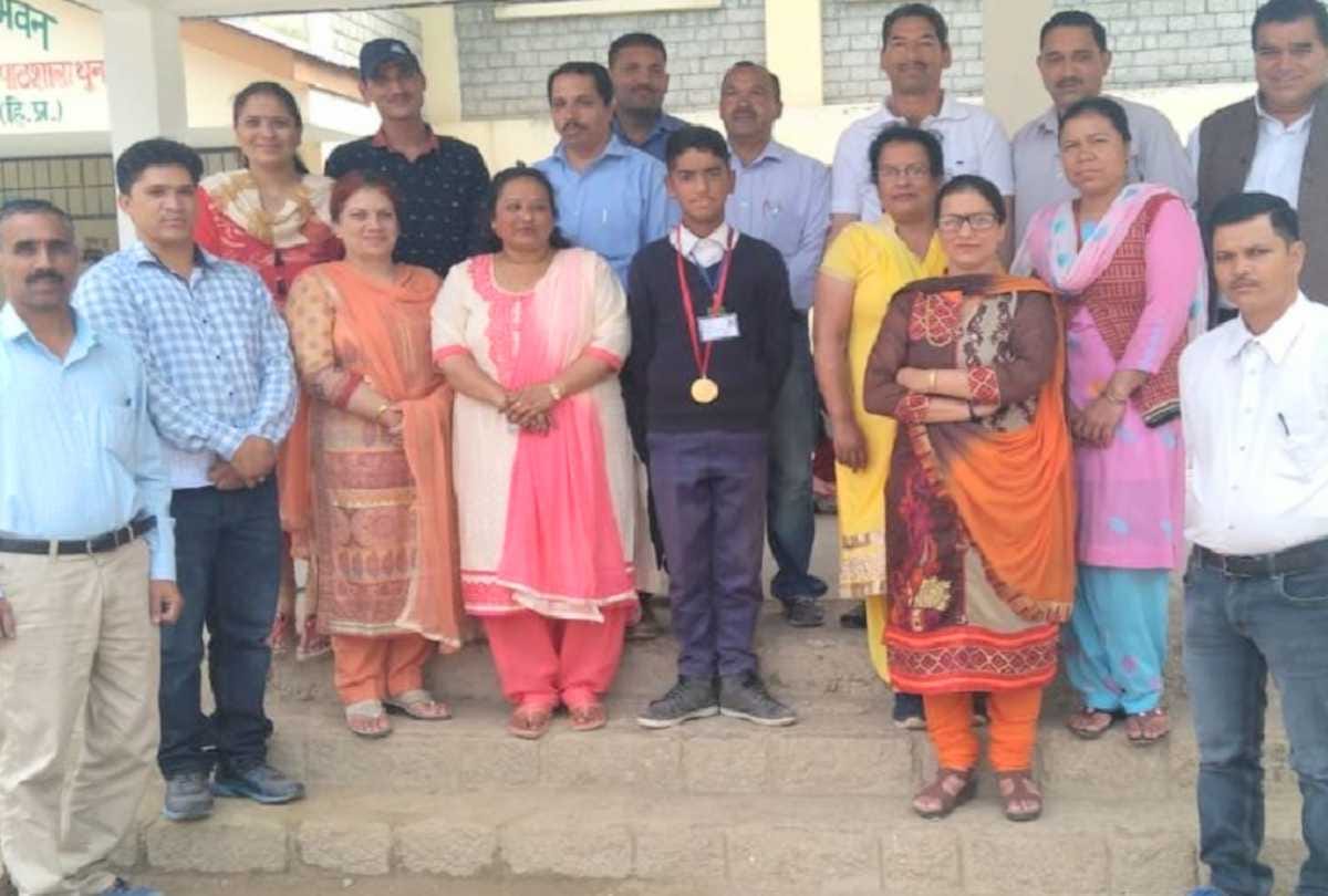  student chunni lal saved life of old man and cow drowning in river