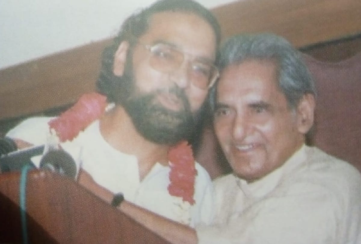 Gopaldas Neeraj conection with Meerut, has been a teacher in this college of the city