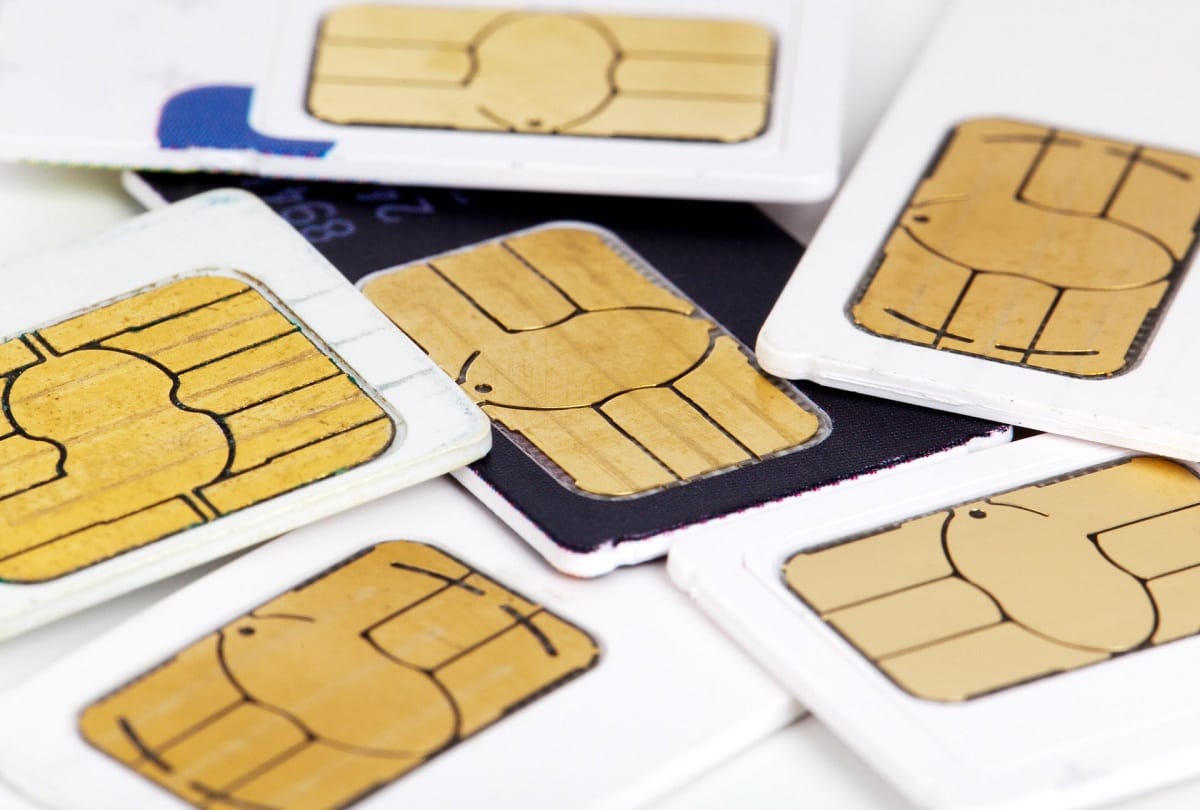 delhi police bust out fake sim card racket four arrested