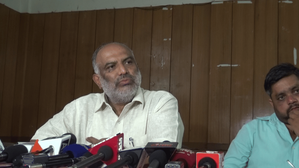 uttarakhand cm wife sunita rawat file case on social activist subhash sharma
