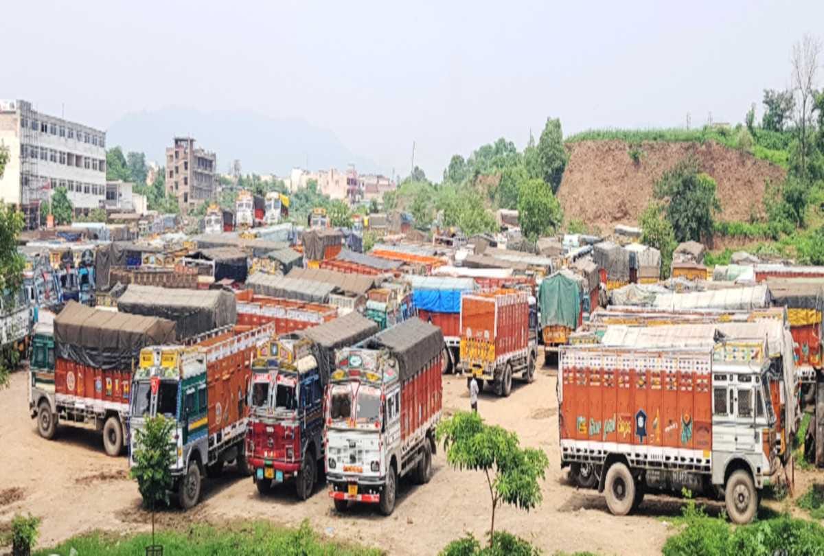 Truck operators strike affect purvanchal market
