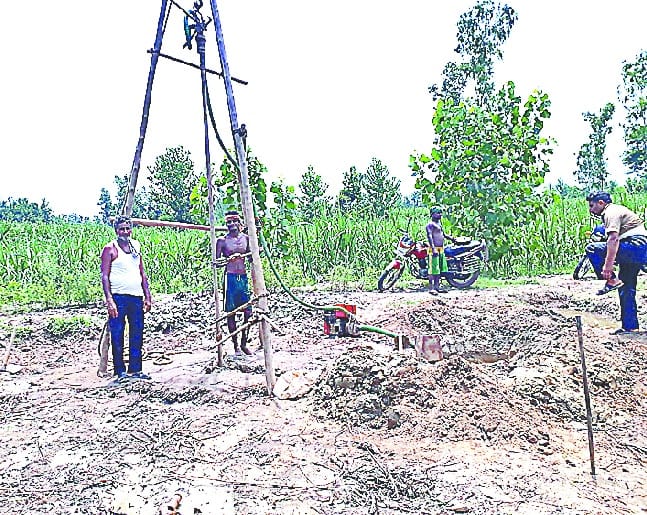 Gas and oil exploration in Dhasari