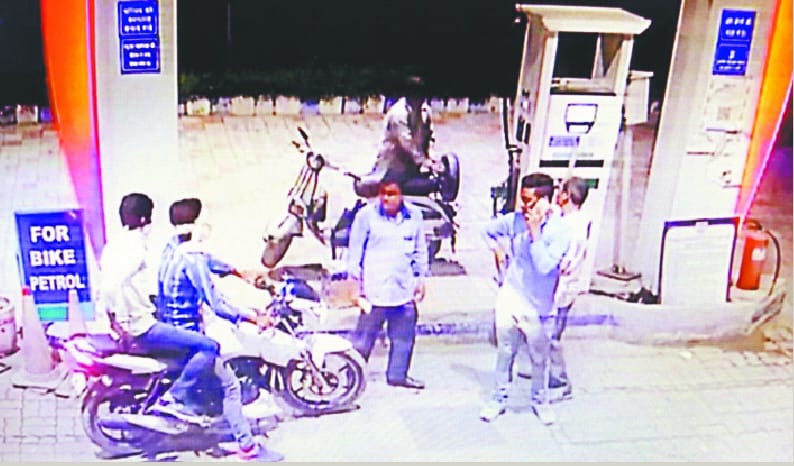 Miscreants looted petrol pump in Muzaffarnagar
