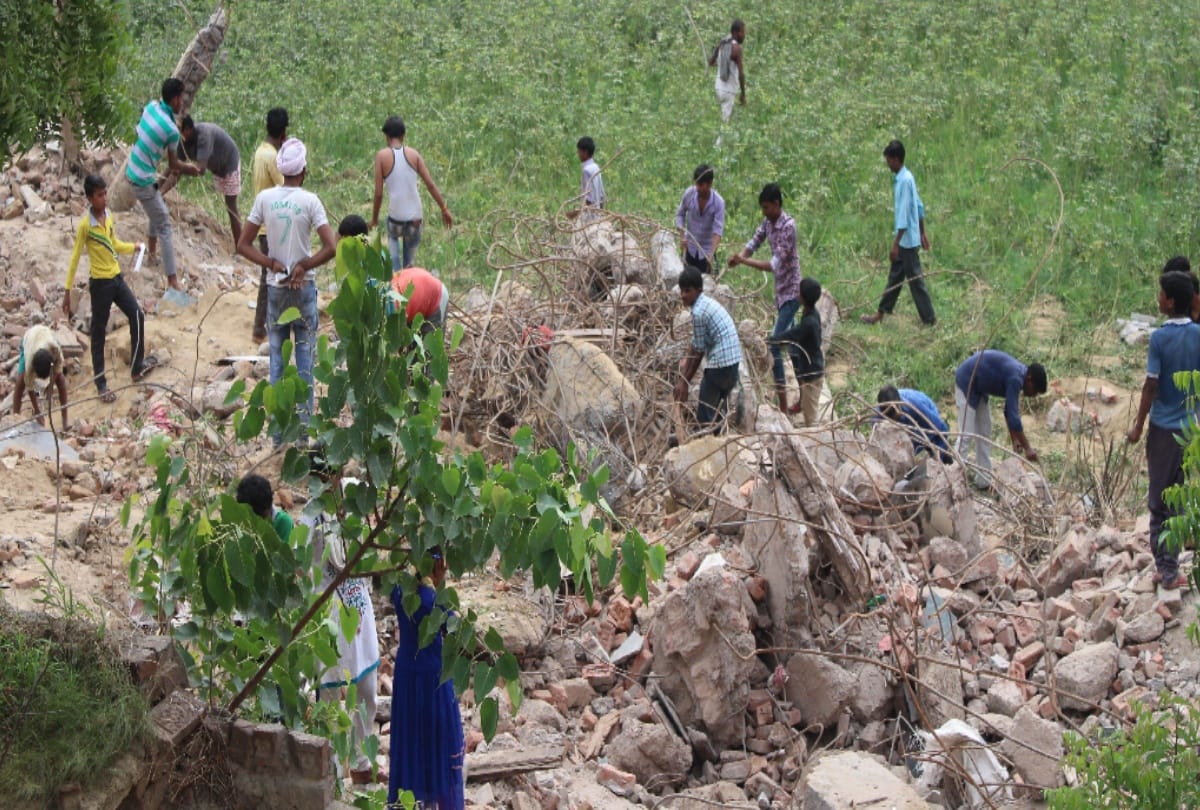 shahberi building collapse- many builders will come under inquiry 