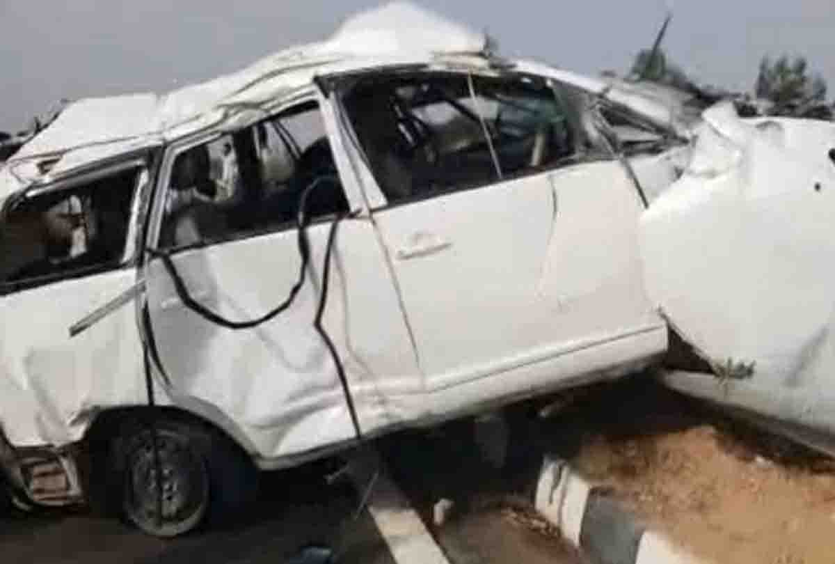One people died in Kannauj Expressway road accident