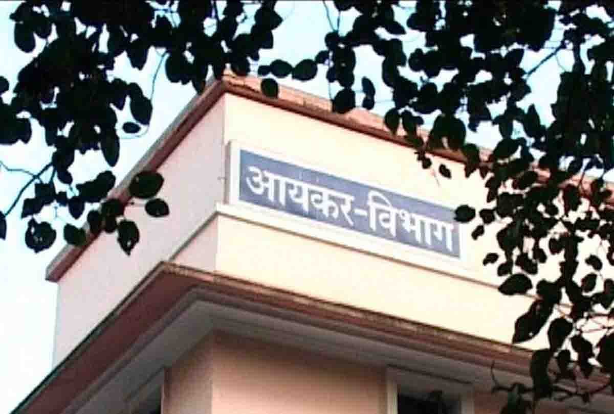 Anonymous Property Section Inquiries to former Additional Commissioner Keshav Lal and his wife