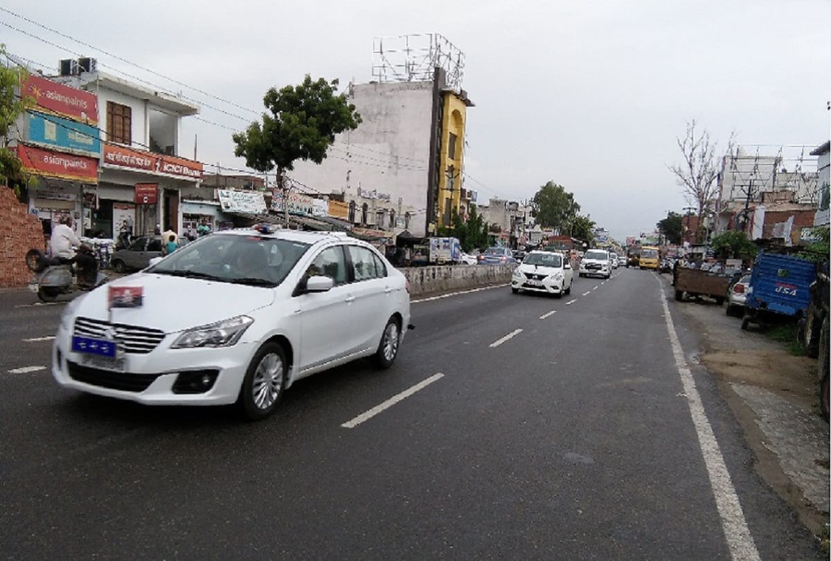 UP: officers who are following the rules are breaking the rules, see themselves in pictures