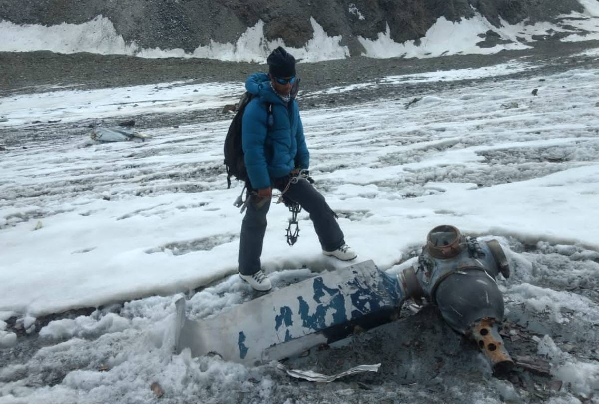 Indian Army Search Operation to find out Soldiers Dead Body missed in dhaka Glacier with an12