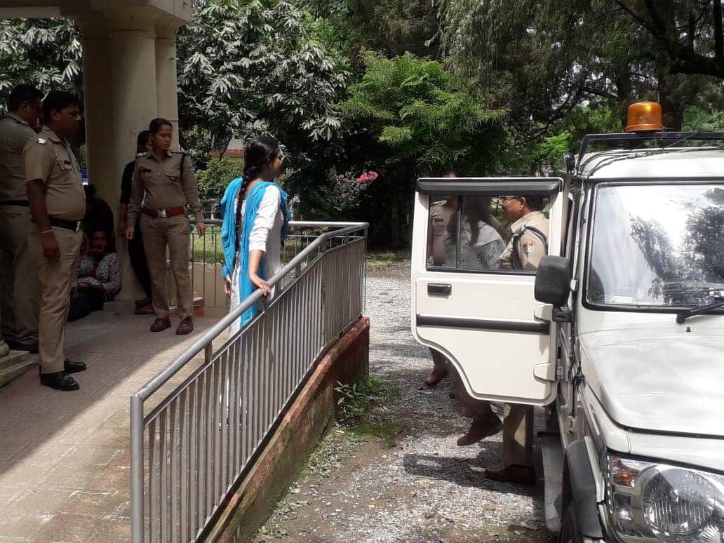 girl fight in mkp pg college lyngdoh committee