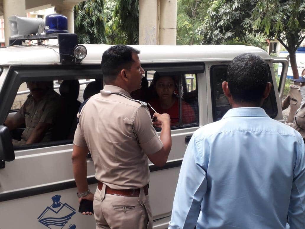 girl fight in mkp pg college lyngdoh committee