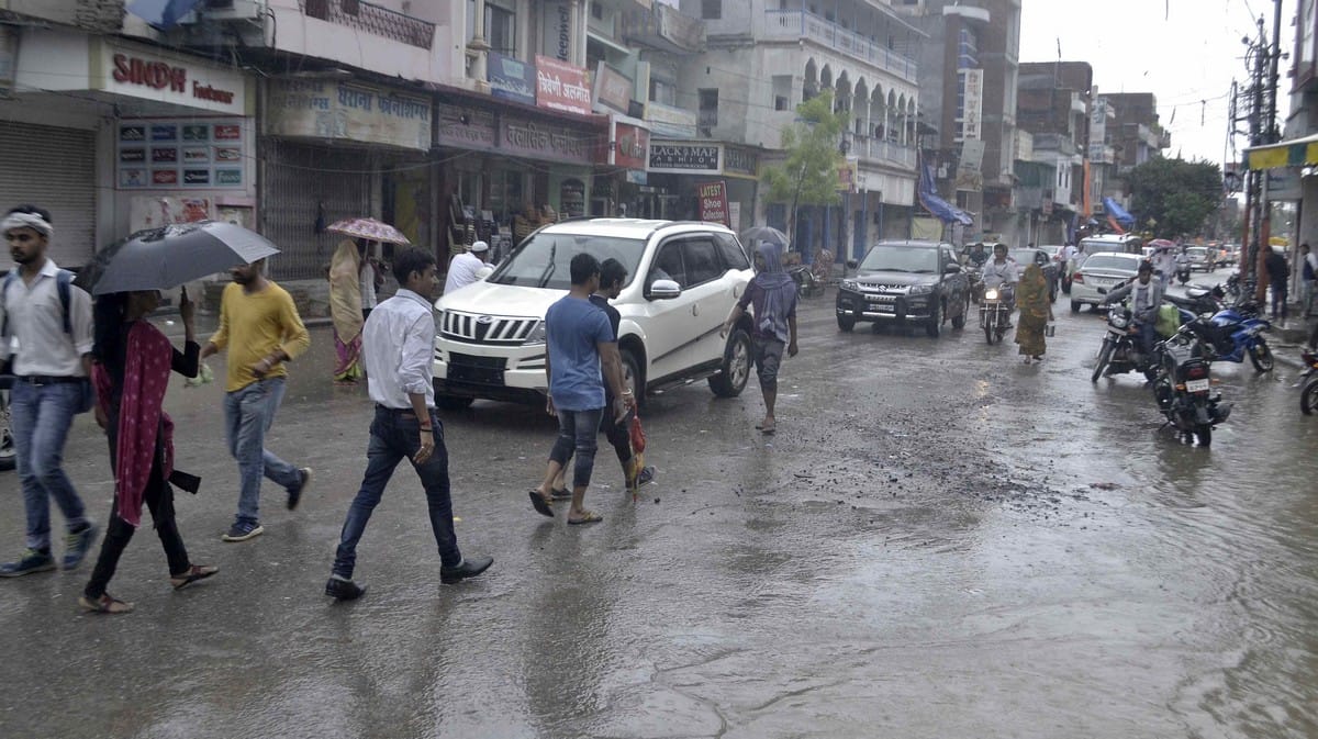 Heavy rain in purvanchal people faces problem due to sewer jam