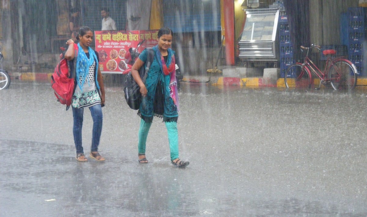 very heavy rain alert on sunday in uttarakhand 