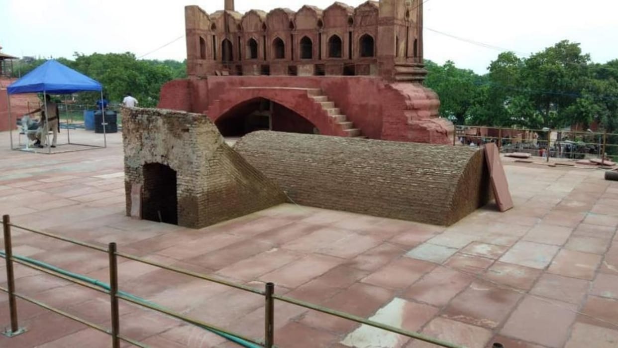 A hidden ammunition storage chamber discovered in Red Fort