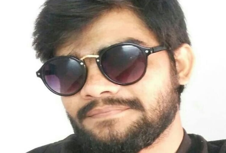 B.Tech student of lucknow made 'you near go' app 