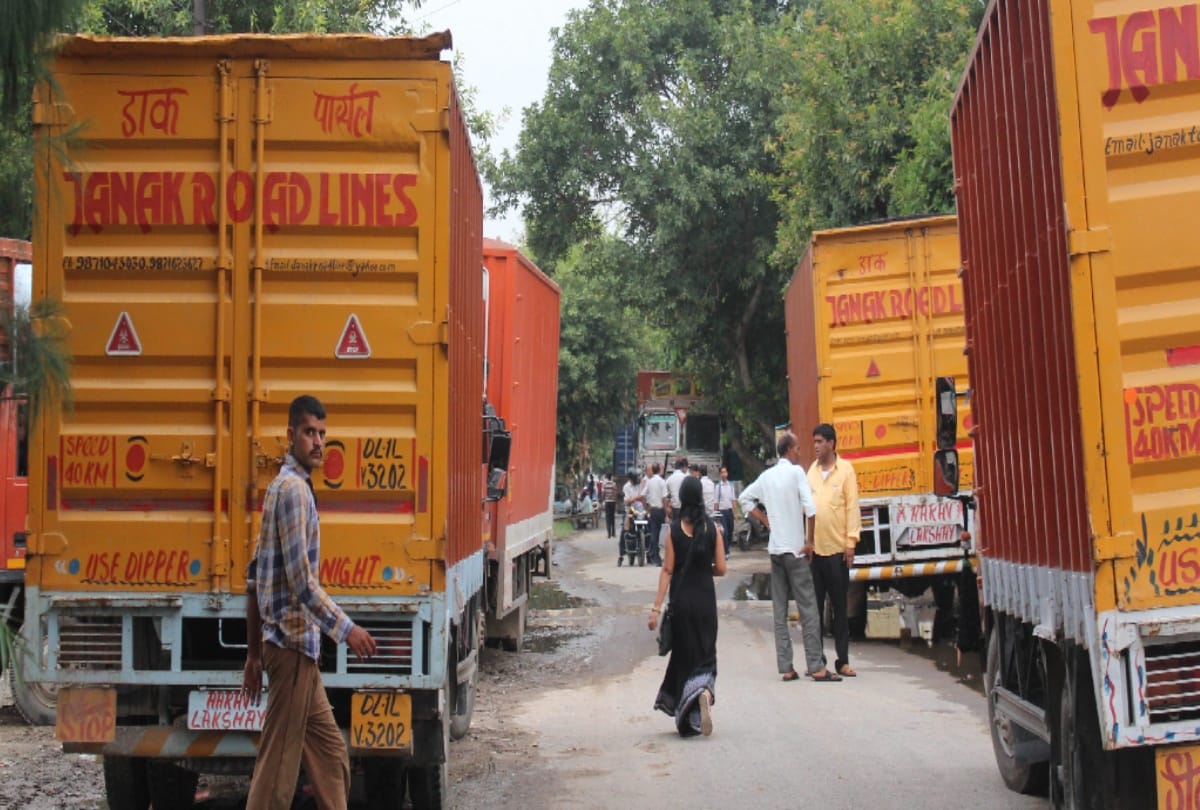 on first day of indefinite strike of transporters 2000 trucks stopped in noida