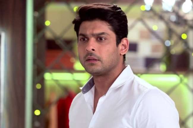 sidharth shukla booked for car crash driving bmw