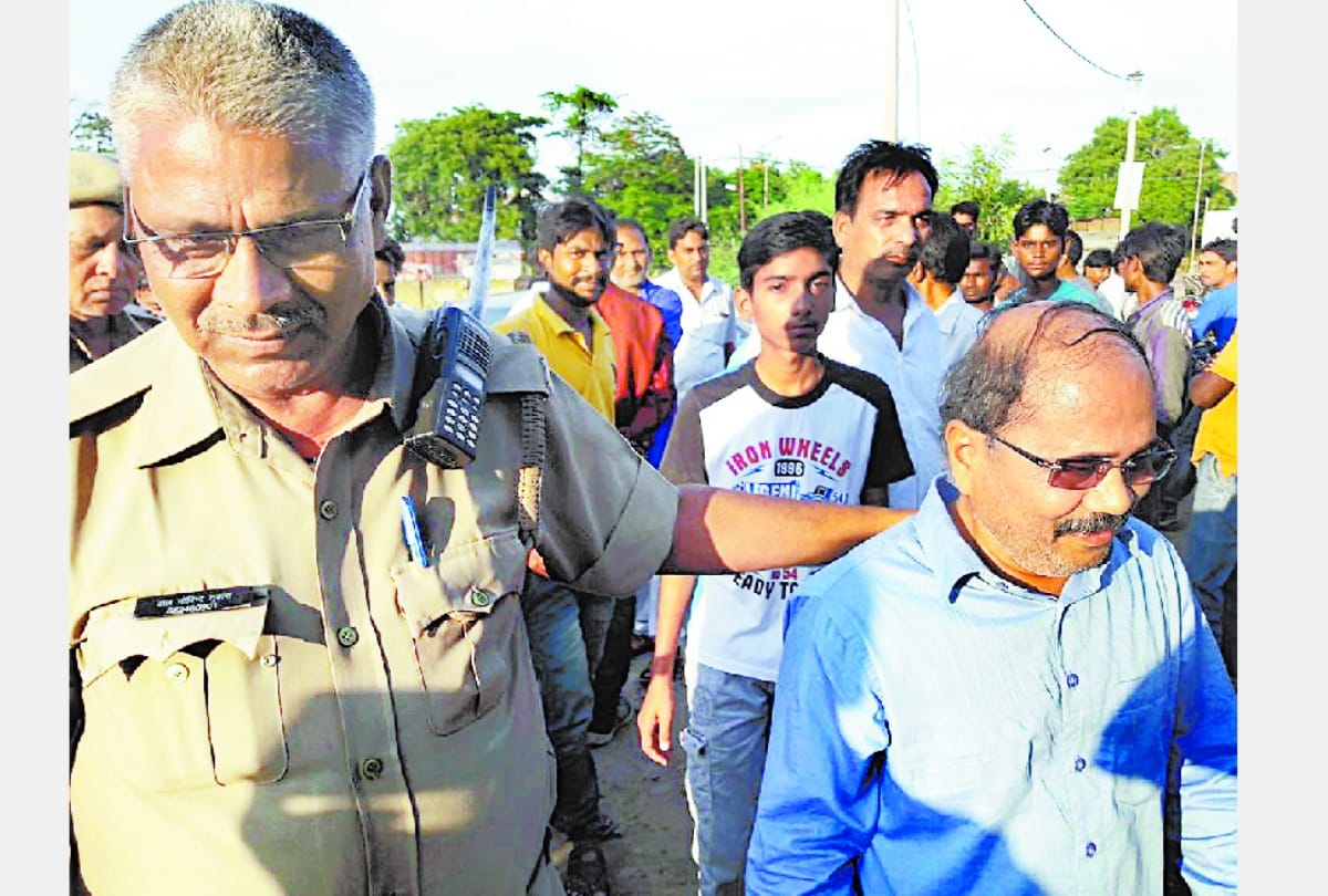 lda junior engineer arrested for molesting a student