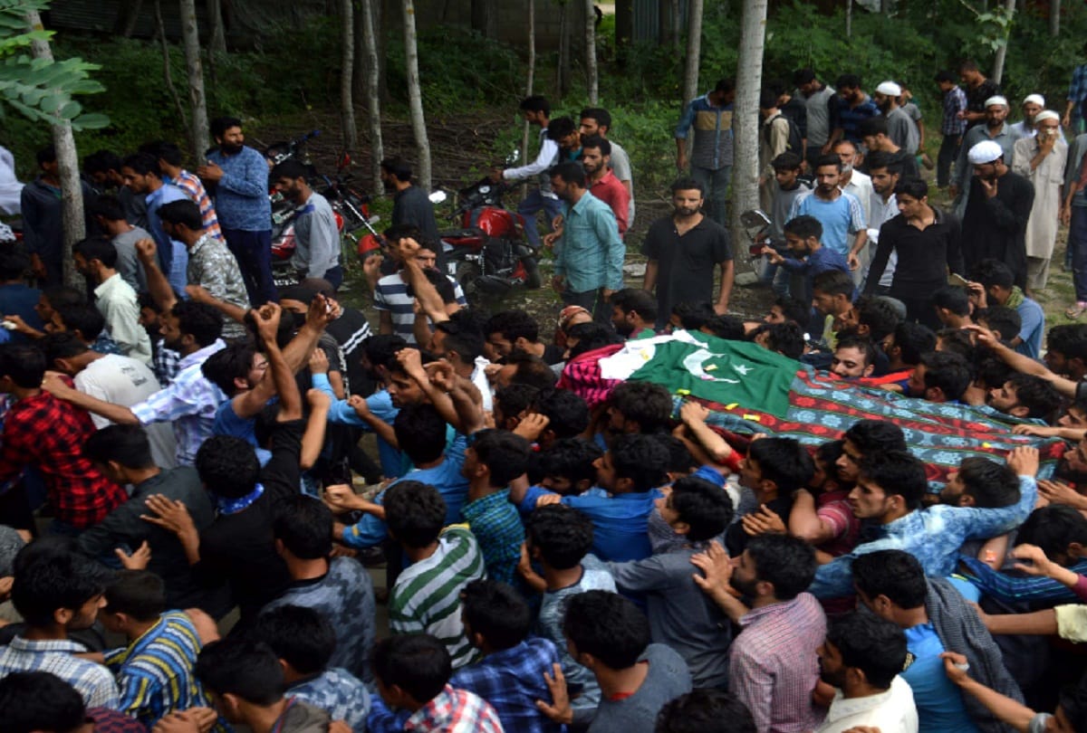 Now jammu kashmir police not hand over the dead bodies of local terrorists to family