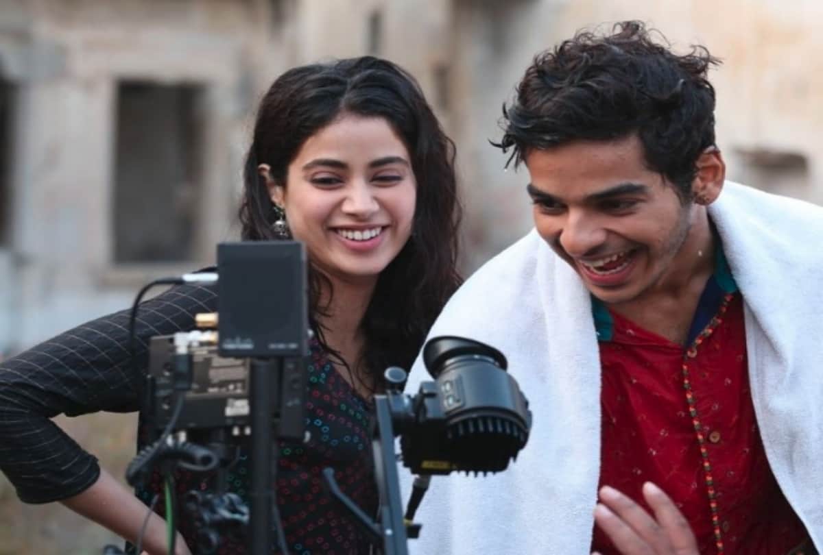 Janhvi Kapoor Ishaan Khatter film Dhadak complete one year Janhvi Cried In Bathroom for criticism