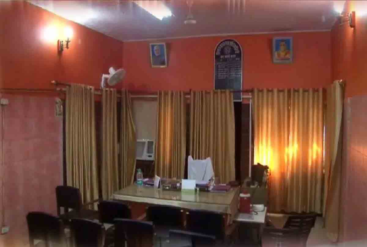 DPRO's saffron love in hardoi district