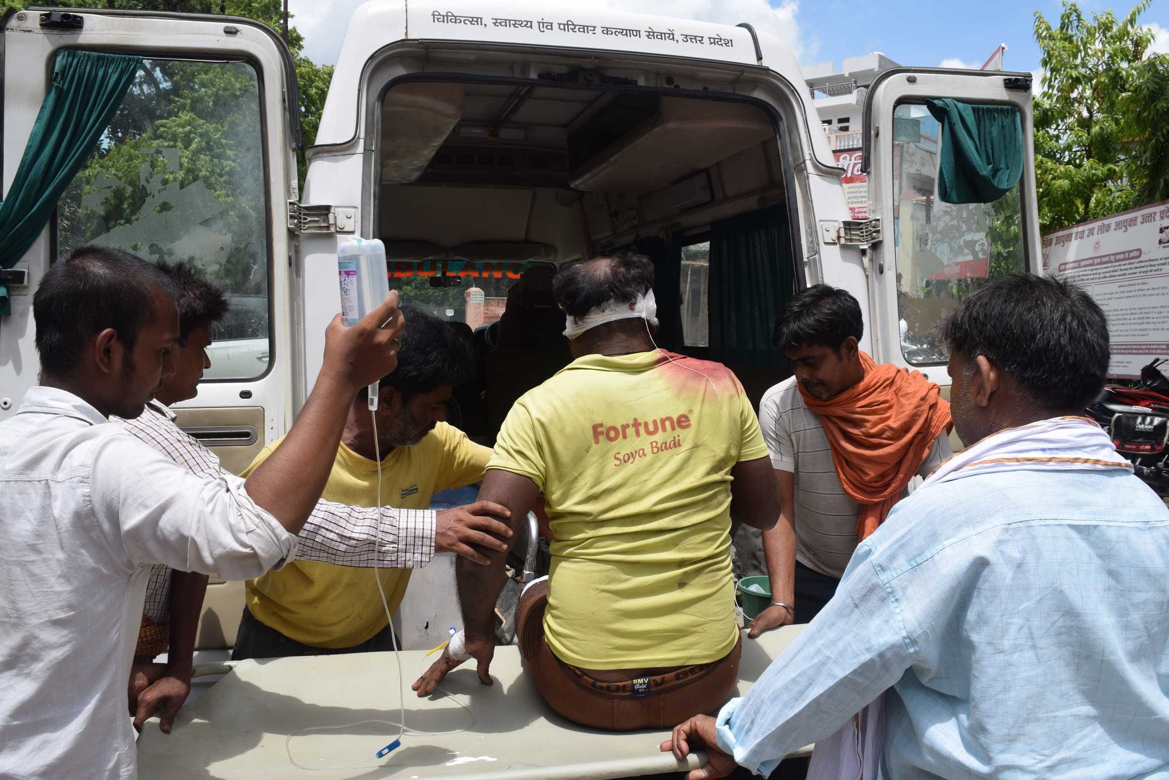 Jaunpur road accident affect many family