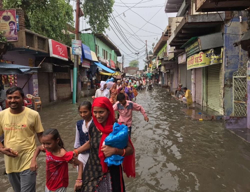 devotees troubles due to water logging on parikrama marg of mudiya purnima mela 
