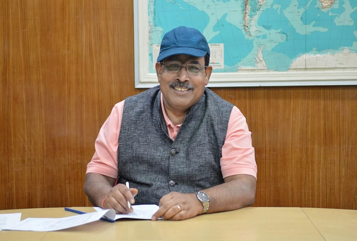 Protests against privatization in satellite creation, ISRO sent Tapan Mishra to headquarter