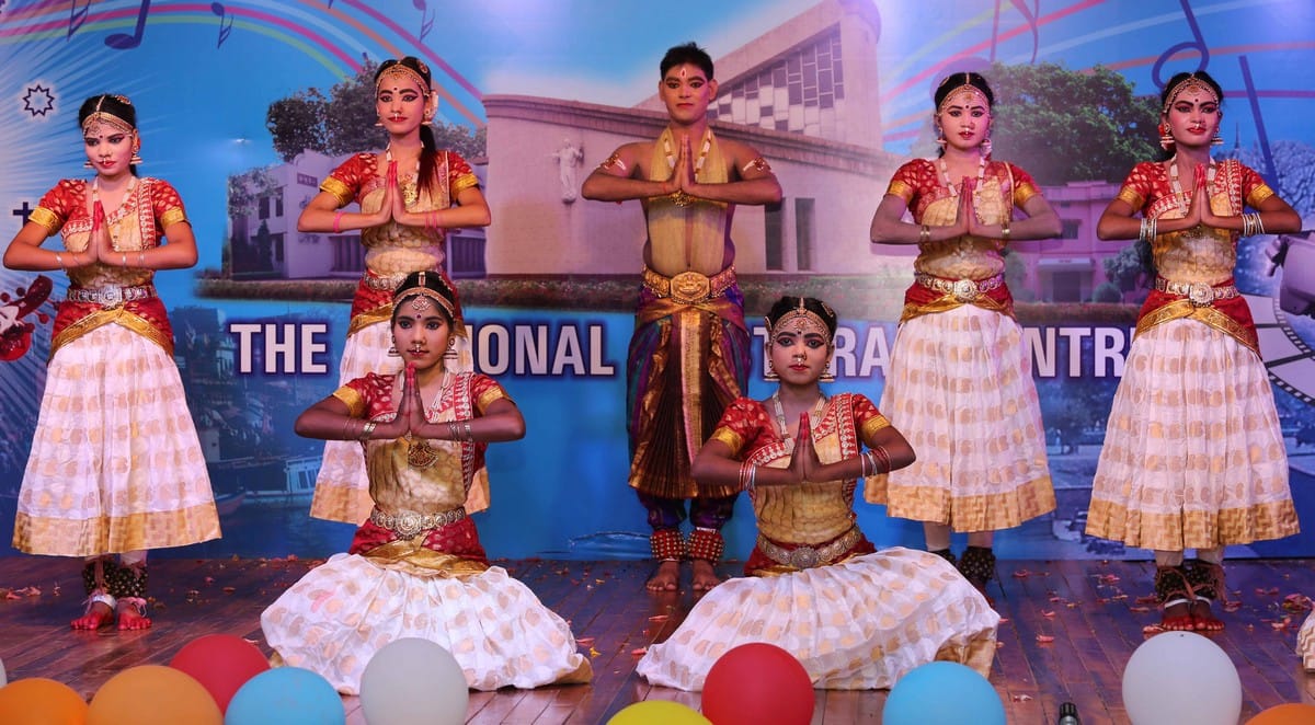 Navsadhna kala kendra session start with music and dance 