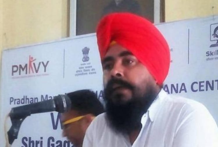 Canada sent back two legislators of Aam Aadmi Party