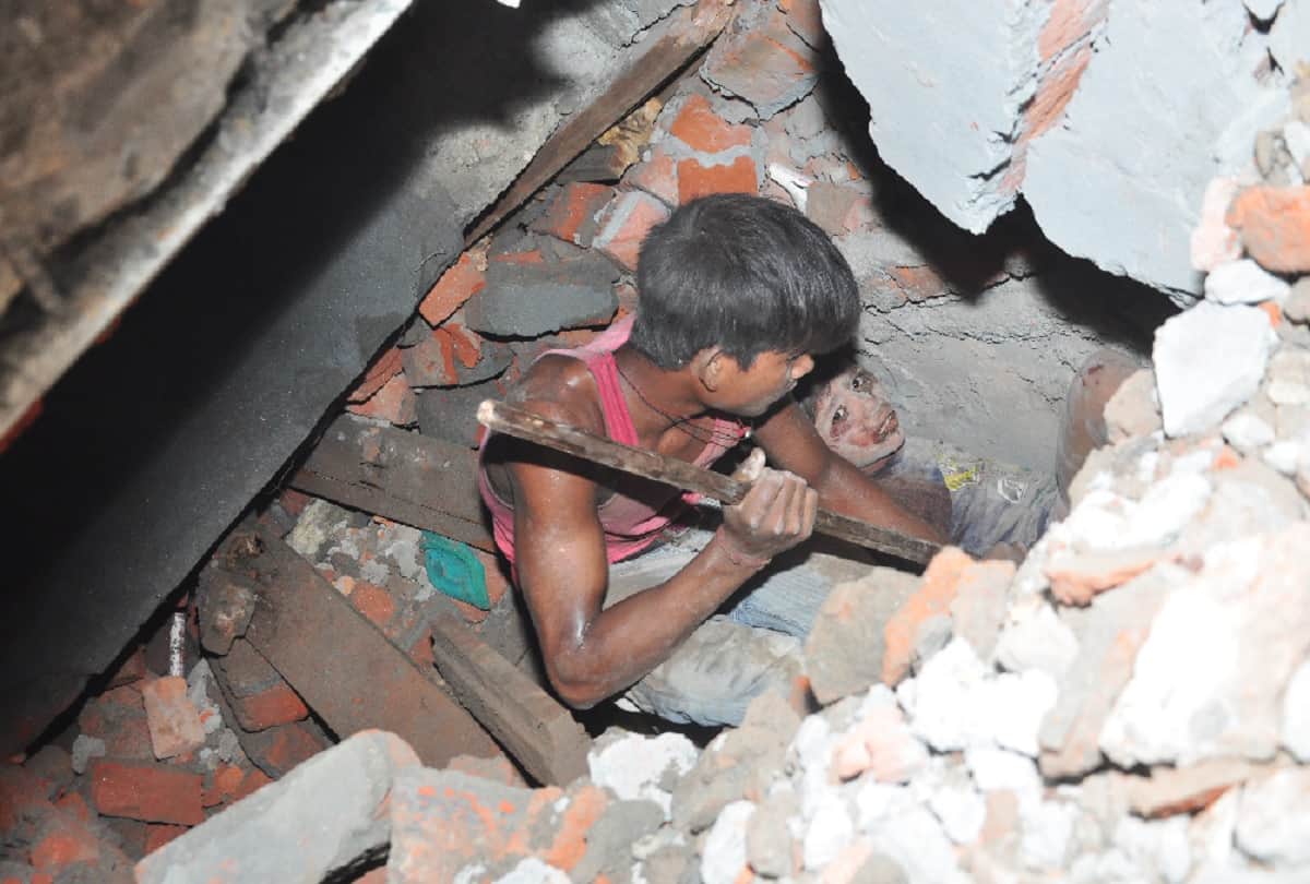 under construction building collapsed in ghaziabad of uttar pradesh