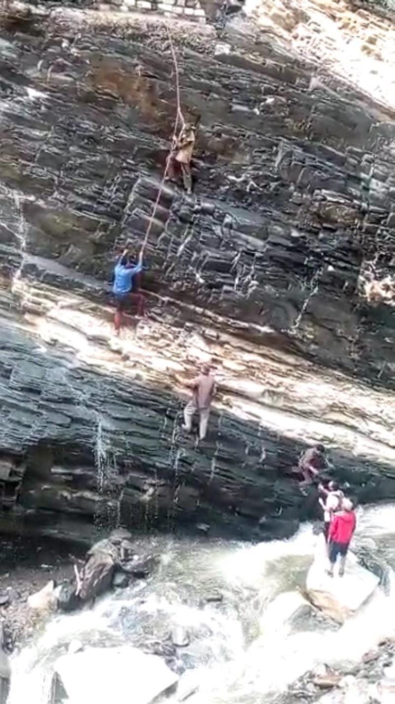 uttarakhand disaster villager made broken bridge