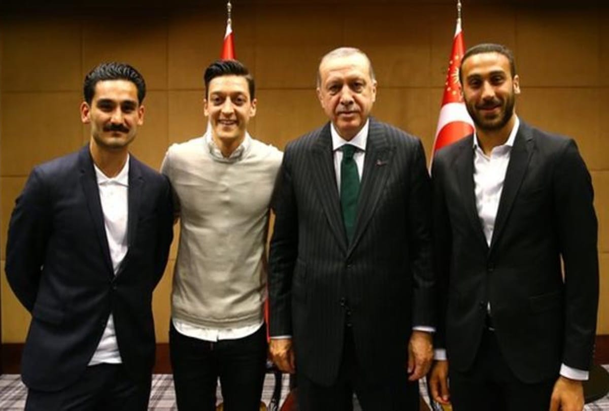 Arsenal midfielder Mesut Ozil quits Germany over racism and disrespect